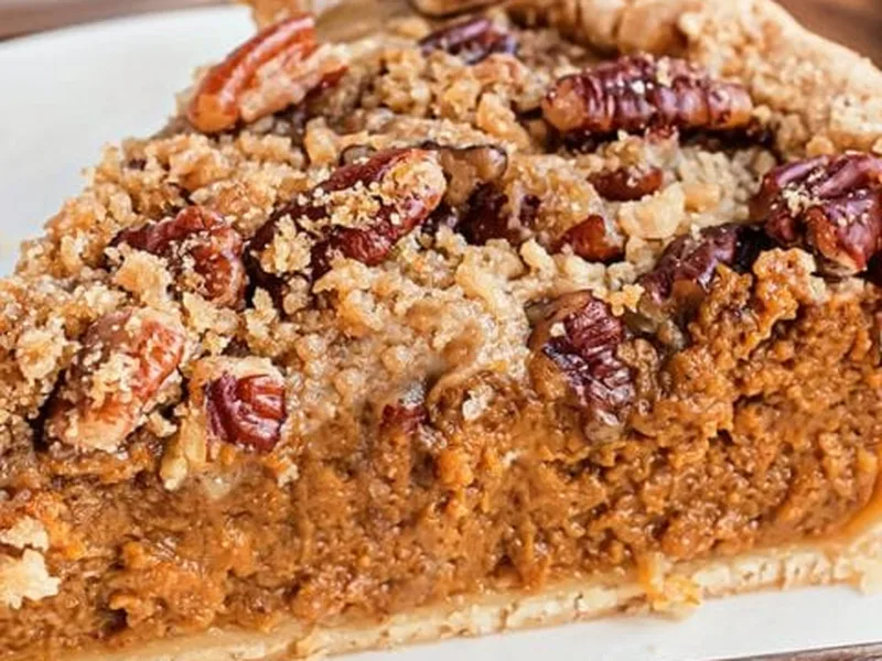Apple Butter Pumpkin Pie with Pecan Streusel