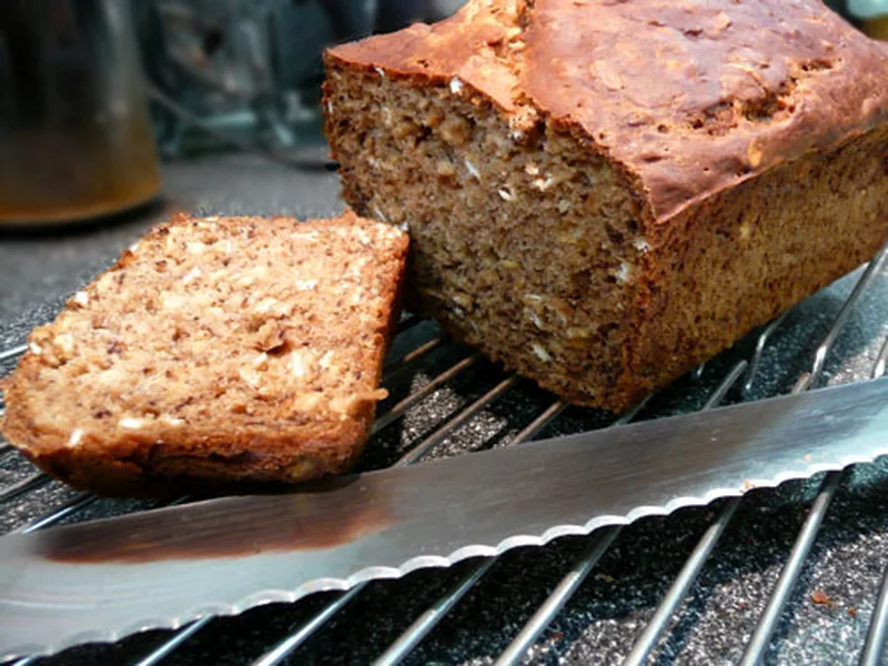 Low Fat Banana Oat Bread with Cinnamon