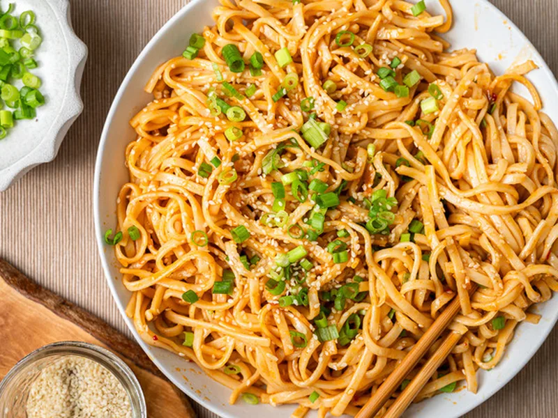 Korean-Style Udon Noodles with Gochujang Sauce