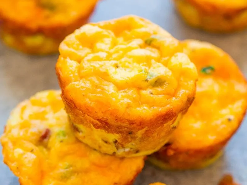 Cheesy Turkey Sausage Egg Muffins, 100 Calories