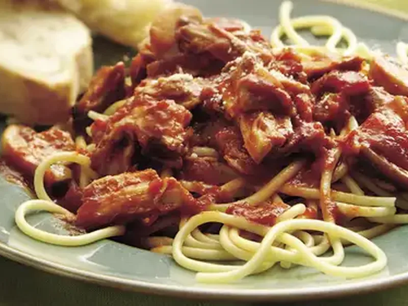 Slow-Cooker Chunky Pork and Mushroom Spaghetti Sauce