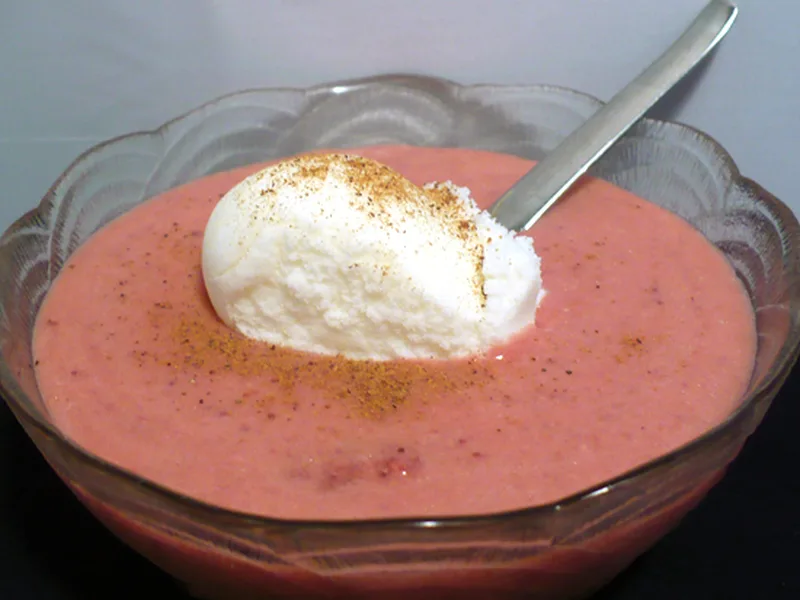 Creamy Strawberry Raspberry Bisque with Fresh Berries