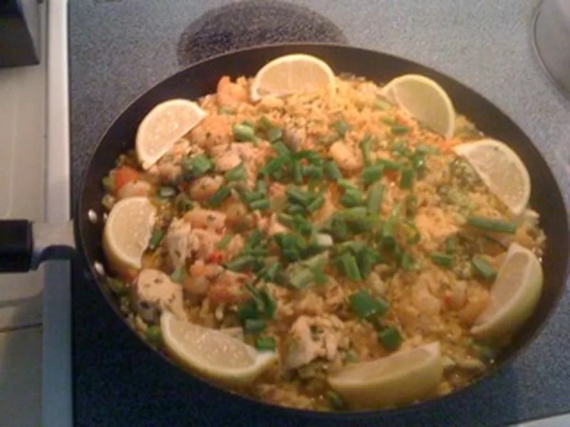 Traditional Spanish Chicken and Seafood Paella with Saffron