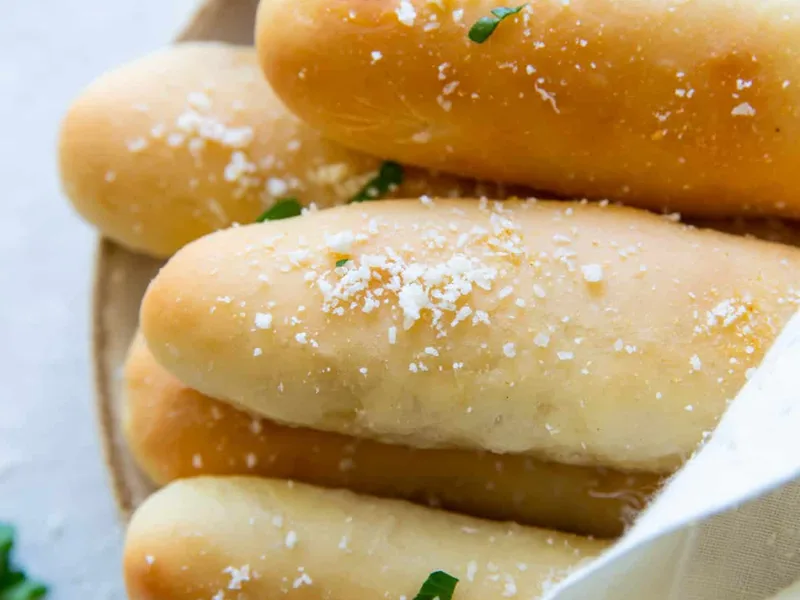Olive Garden Copycat Soft Garlic Breadsticks Recipe