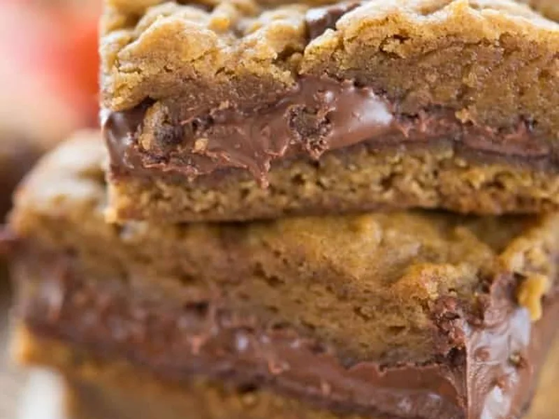 Pumpkin Spice Nutella Cookie Bars with Brown Sugar