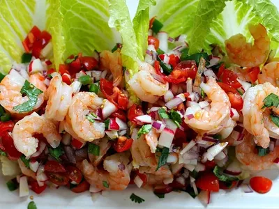 Shrimp Lettuce Wraps with Lime Dressing