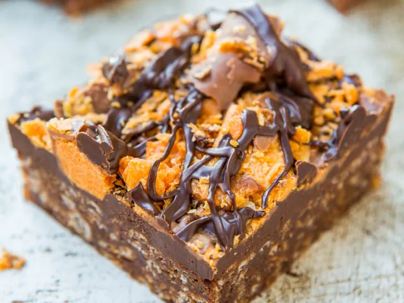 Chewy Chocolate Peanut Butter Butterfinger Bars