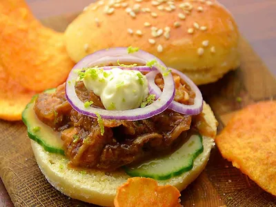 Pulled Pork Poor Boy Style with Apple