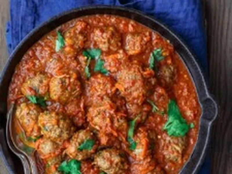 Lebanese Spiced Meatballs in Aromatic Tomato Sauce