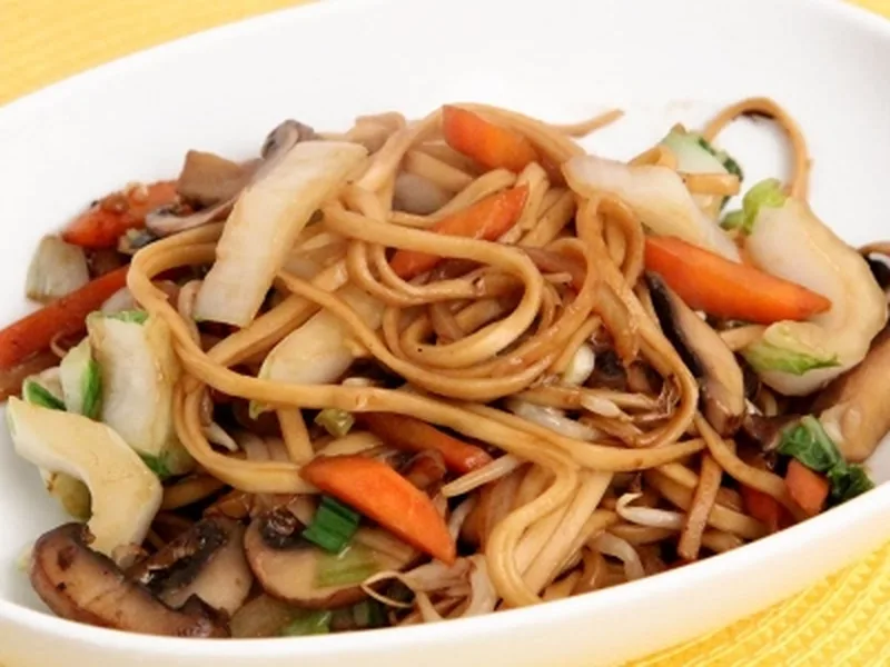 Quick Vegetable Lo Mein with Shiitake Mushrooms and Bok Choy