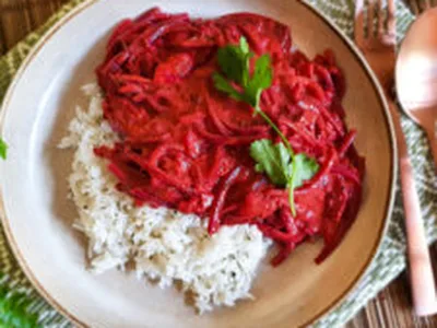 Vegan Red Beet Curry with Coconut Milk