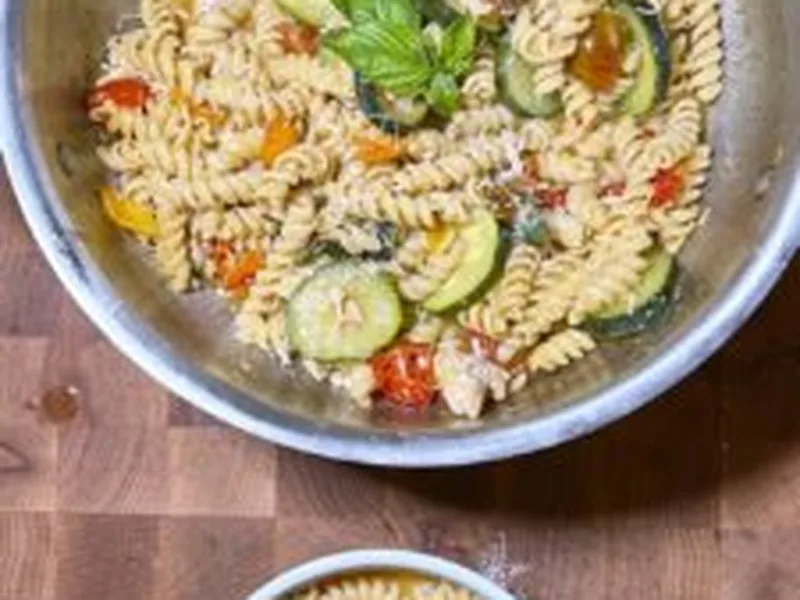 One Pot Garden Veggie Chicken Pasta
