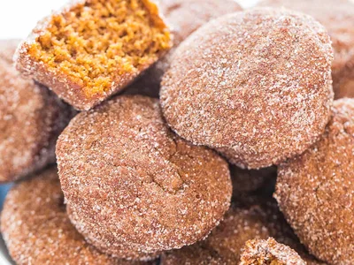 Cinnamon Sugar Mini Pumpkin Muffins