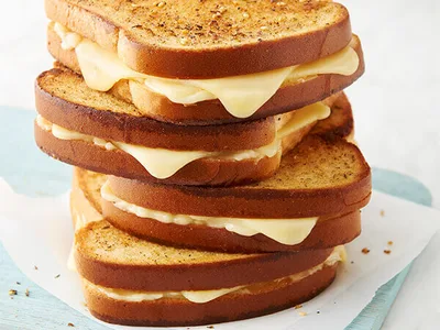 Garlicky Grilled Cheese with Za'atar Butter