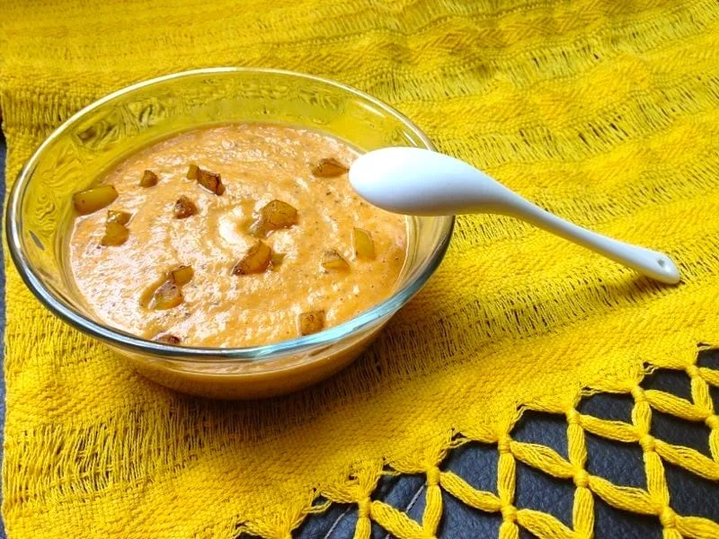 Roasted Manzano Chile and Oregano Salsa with Tomatoes