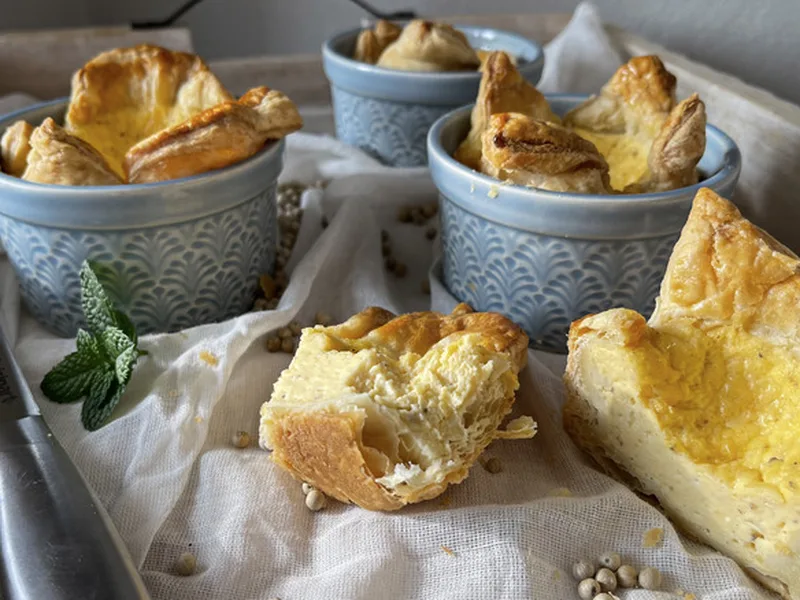 White Pepper Mini Quiche with Puff Pastry