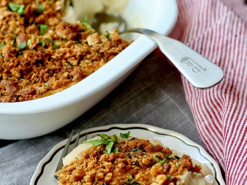 Creamy Mashed Potato Casserole with Cheesy Breadcrumbs