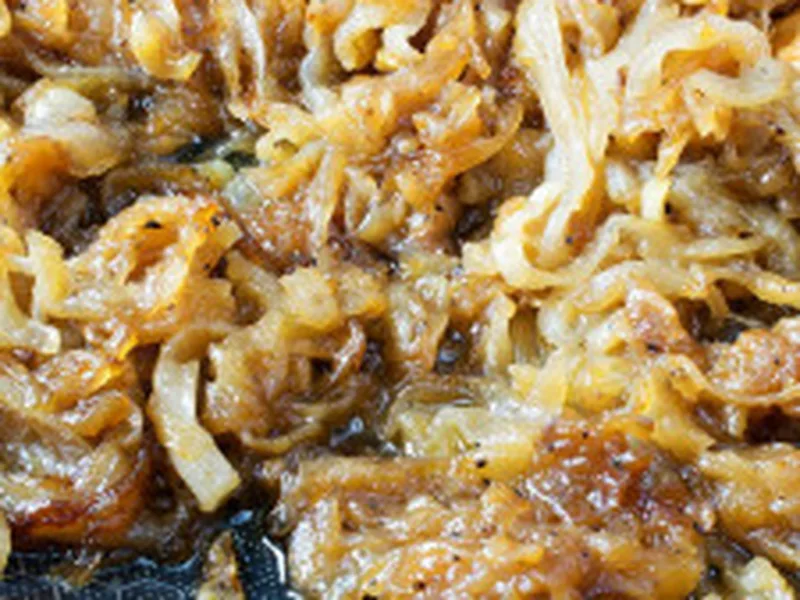 Slow-Cooked Caramelized Onions with Worcestershire
