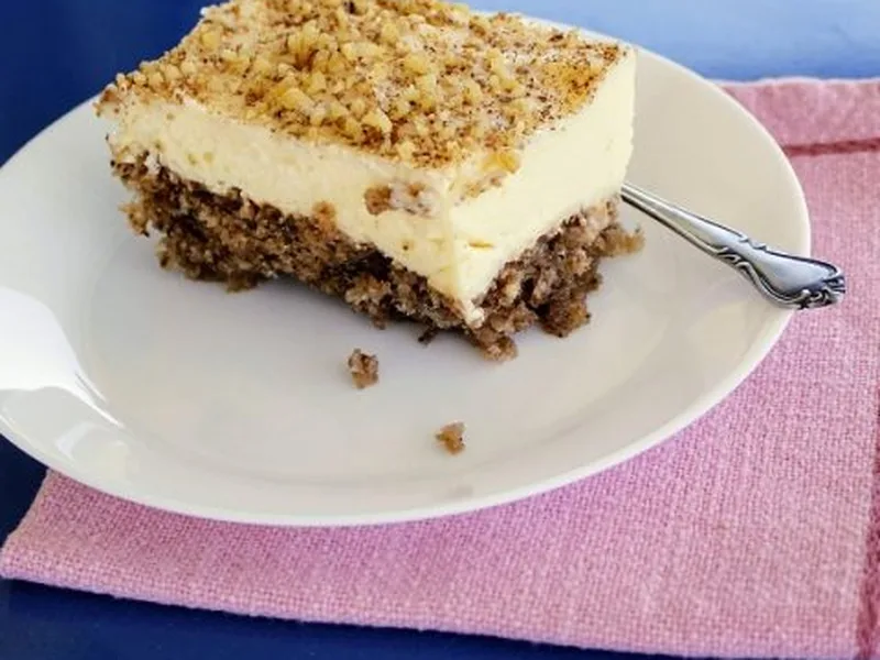 Spatula Kalambakas: Walnut Cake with Custard Cream