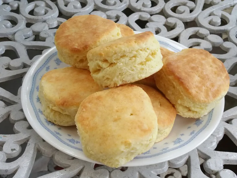 Southern Flaky Buttermilk Biscuits - 10 Minutes