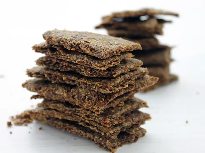 Keto Flaxseed Almond Parmesan Herb Crackers