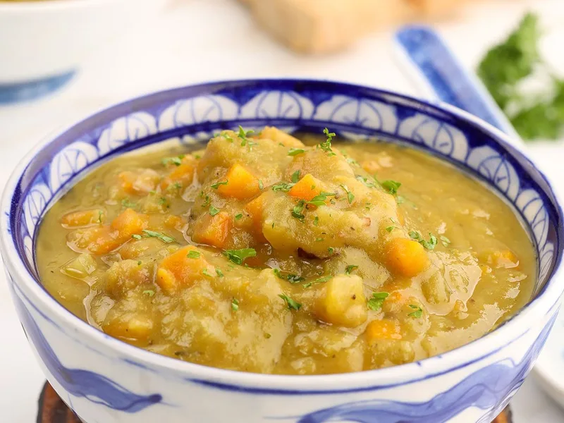 Instant Pot Split Pea Soup with Ham and Vegetables