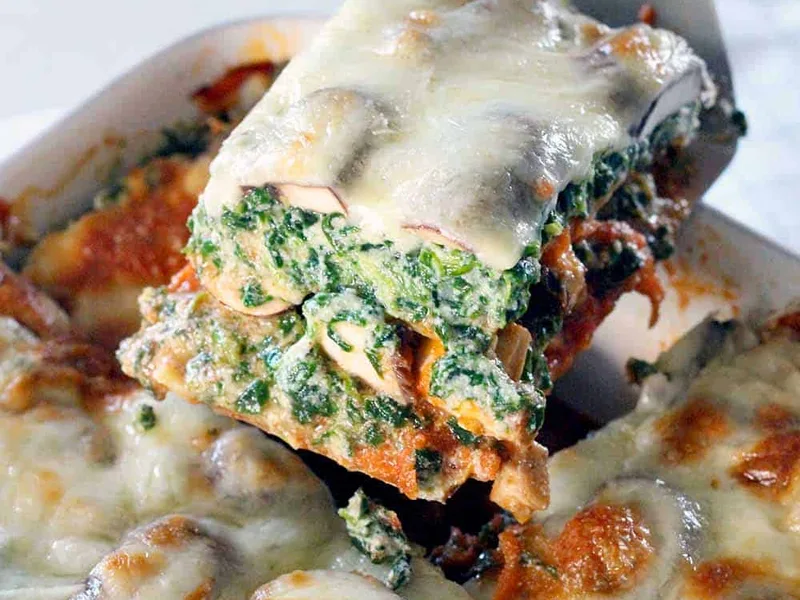 Spinach Mushroom Vegetarian Lasagna with Cottage Cheese