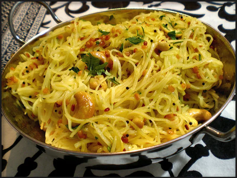 Lime Rice Noodles With Cashews and Curry Leaves