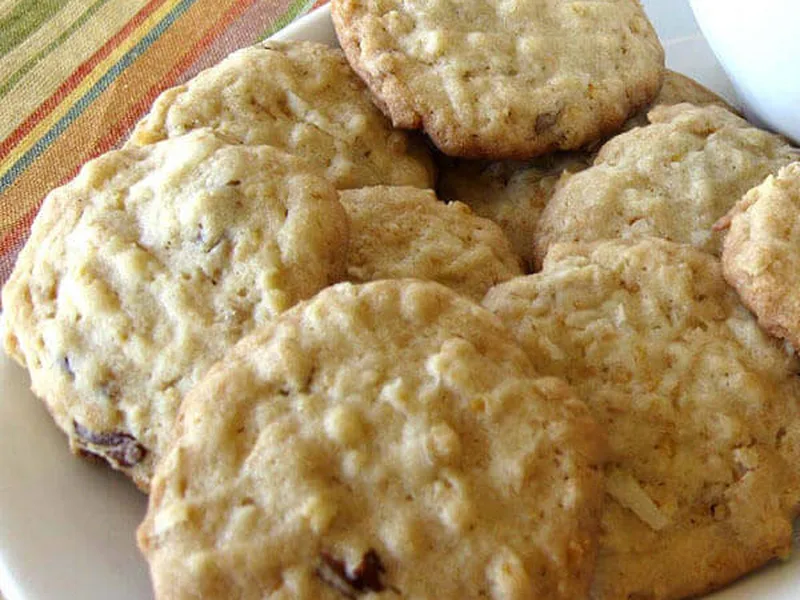 Crispy Oat Butter Cookies with Corn Flakes