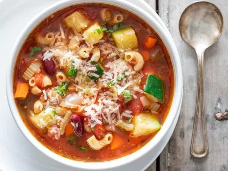 Hearty Italian Minestrone Soup with Vegetables and Pasta