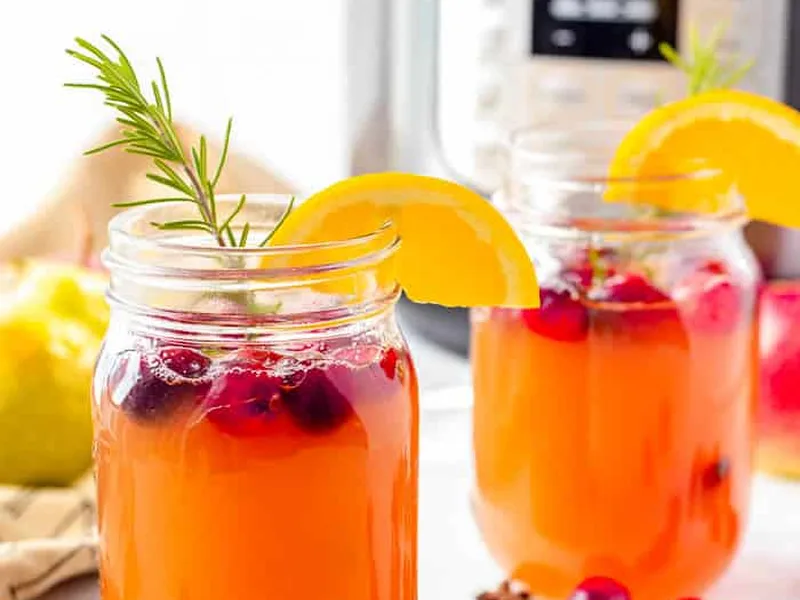 Instant Pot Spiced Pear Apple Cider