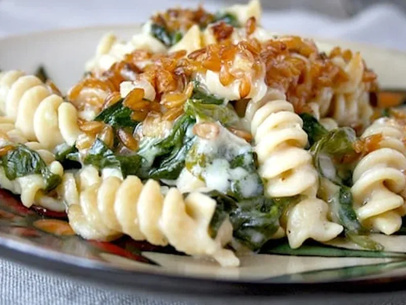 Einkorn Spinach Mac and Cheese with Toasted Wheat Berries
