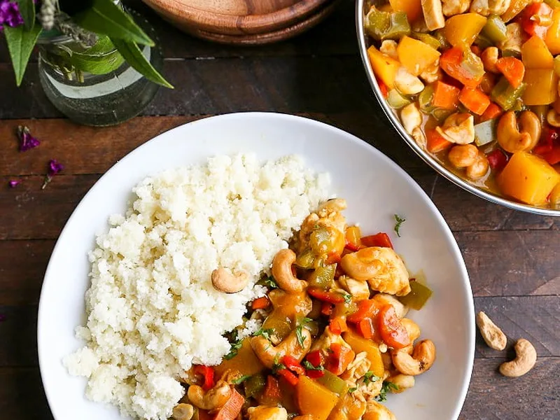 30-Minute Paleo Mango Cashew Chicken Skillet