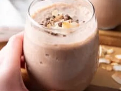 Coconut Chocolate Keto Protein Smoothie - Vegan Low Carb