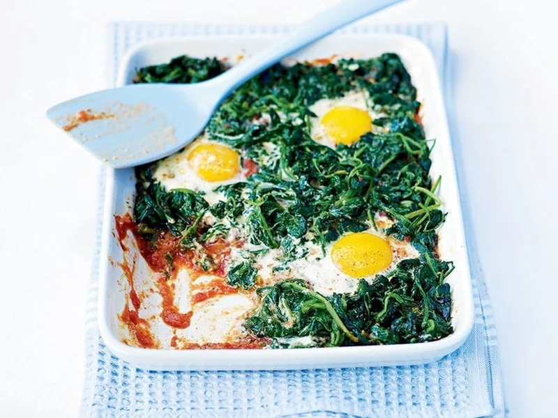 Baked Spinach Eggs with Tomato Sauce