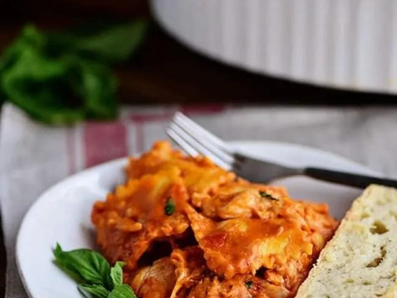 Cheesy Ravioli Bake with Chicken and Cream Cheese Sauce
