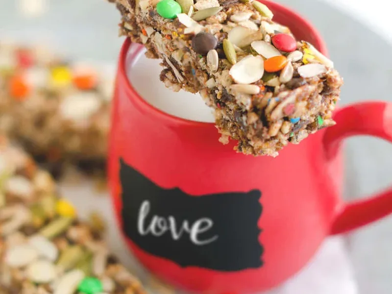 No-Bake Crispy Rice Bars with Raisins, Nuts and Chocolate