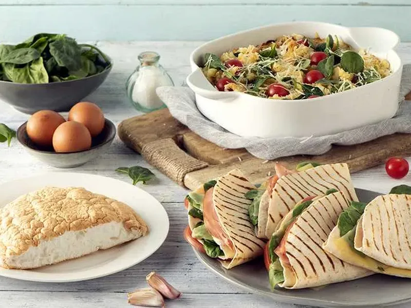 Baked Feta Pasta with Spinach and Cherry Tomatoes