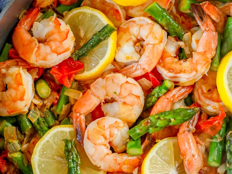 Garlic Butter Shrimp and Asparagus Skillet