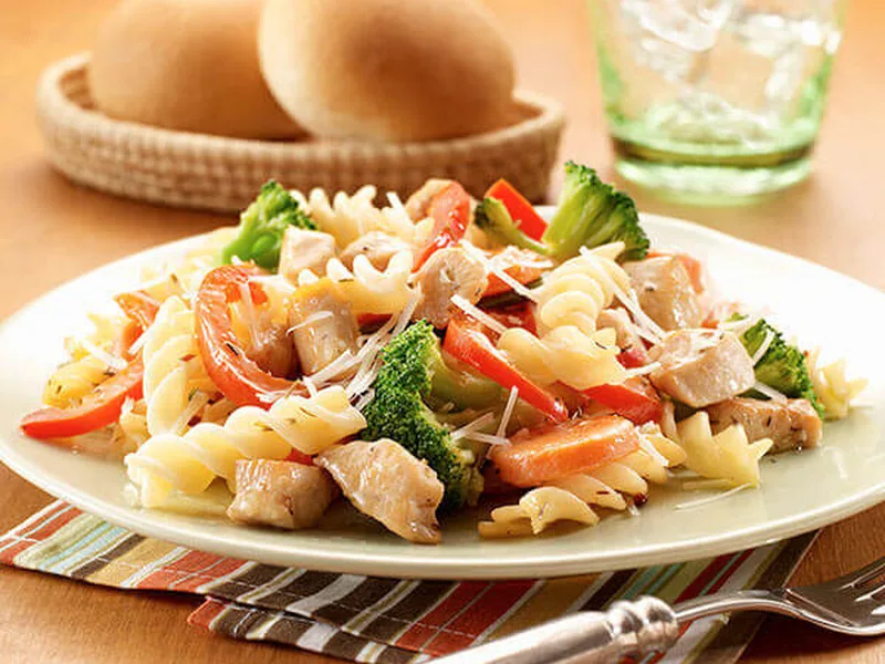Pan-Seared Chicken Pasta with Garlic Vegetables