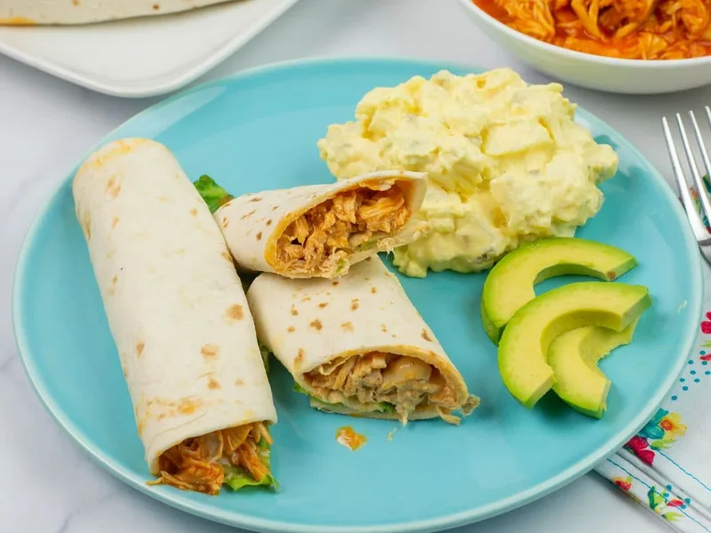 Slow Cooker Buffalo Chicken Wraps with Shredded Tender Meat