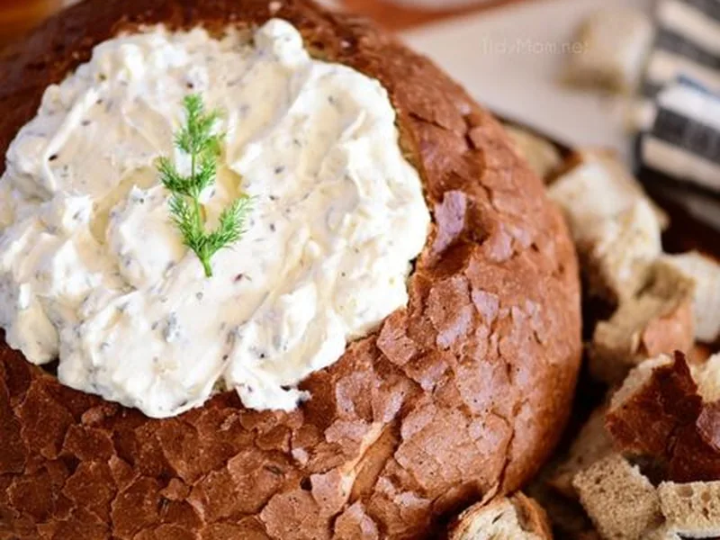 Creamy Dill Rye Bread Bowl Dip