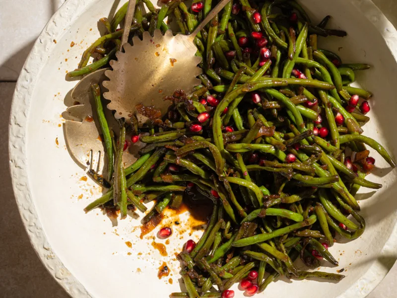 Maple Glazed Green Beans with Pomegranate Arils