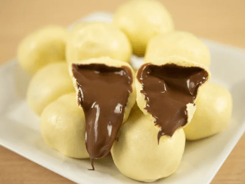 Nutella-Filled Milk Powder Balls