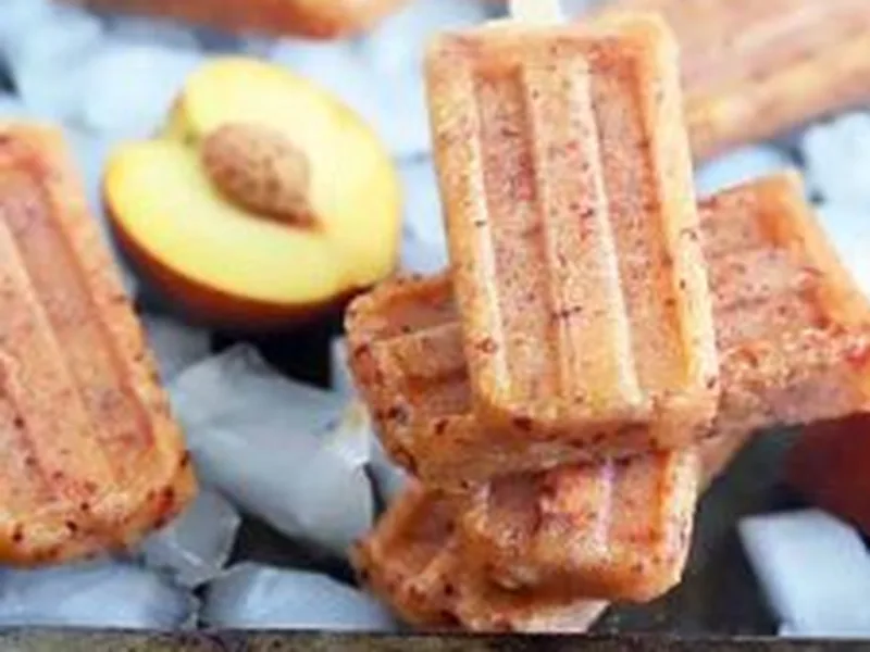 Easy 5-Ingredient Frozen Peach Popsicles