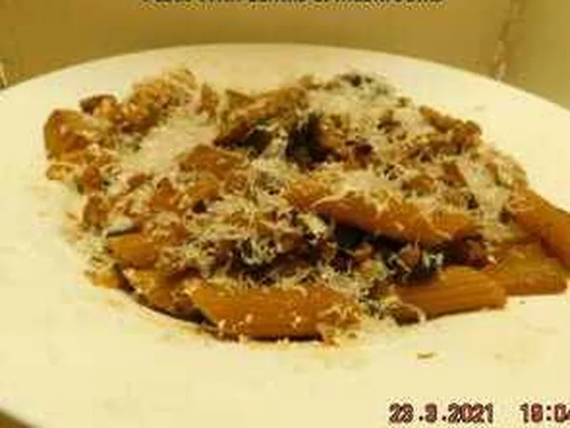 One-Pot Pasta With Lentils and Mushrooms