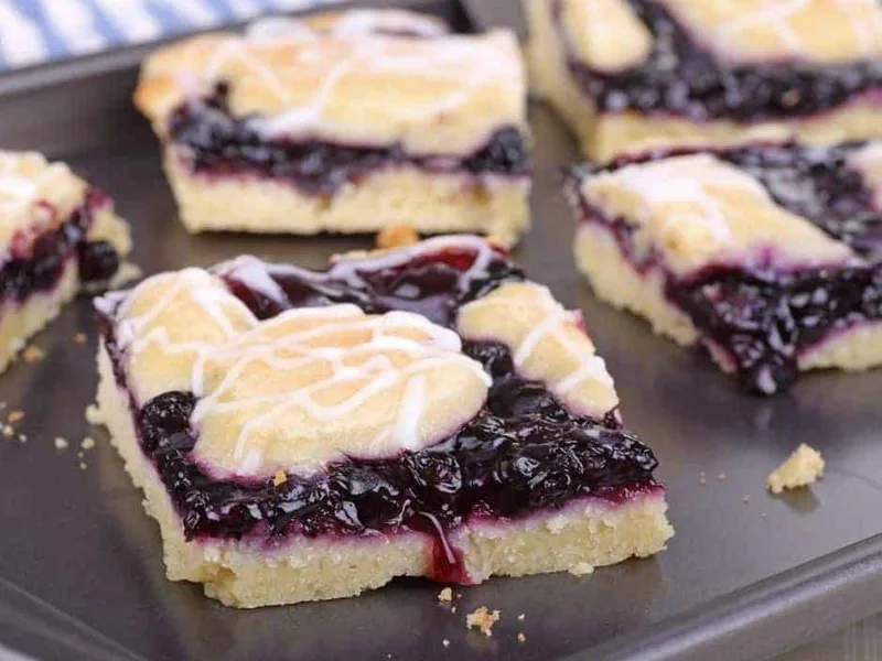Air Fryer Blueberry Pie Bars with Buttery Crumb Topping