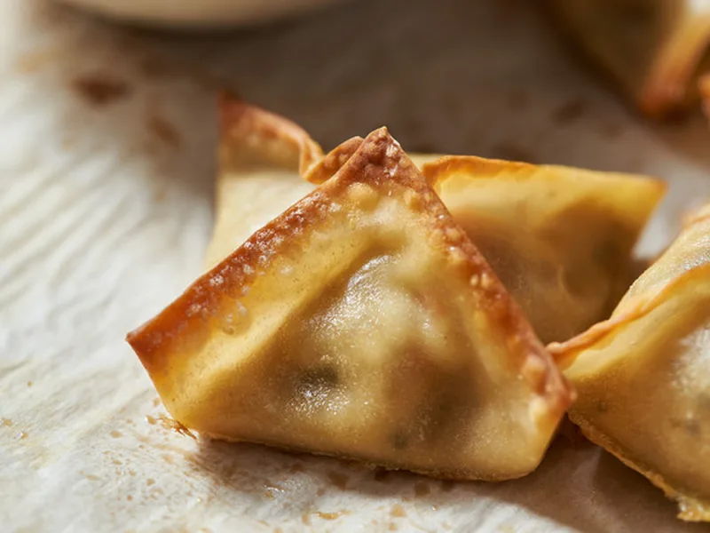 Crispy Baked Veggie Wontons with Cream Cheese