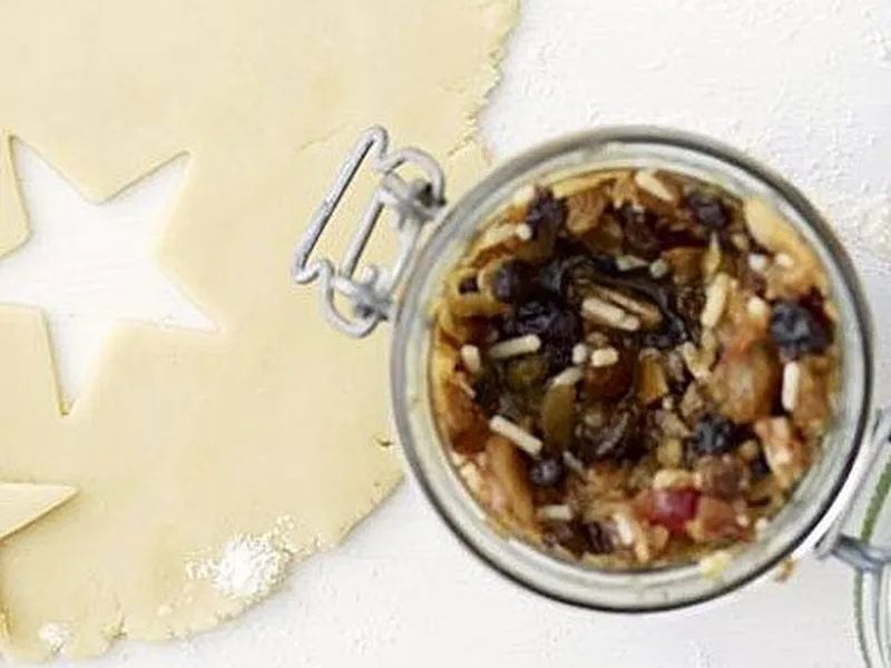 Fruity Mincemeat with Almonds and Brandy