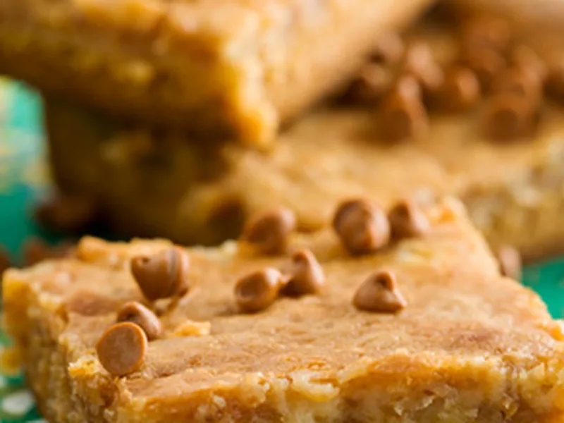 Gooey Toffee Butter Cake with Cream Cheese Layer